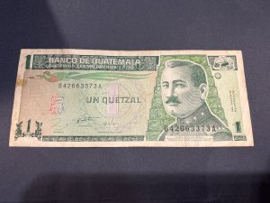 1 QUETZAL